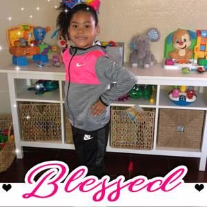 Meet your Posher, Carly